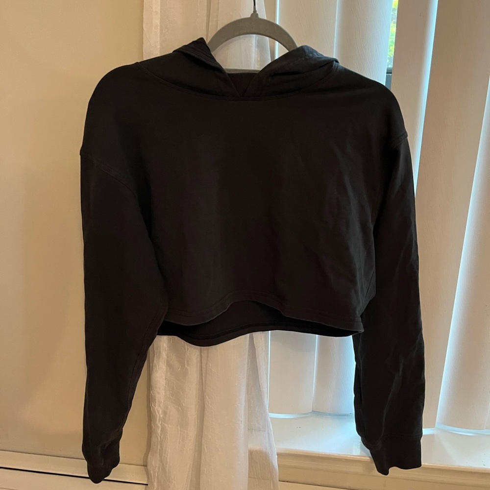 Lululemon cropped hoodie
